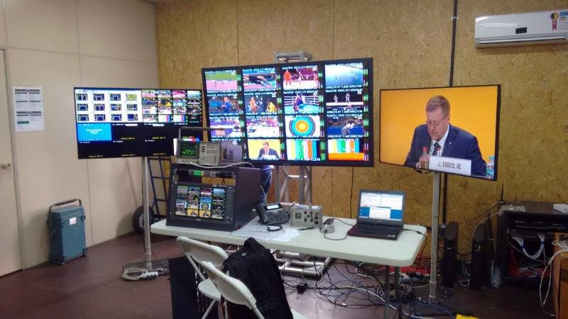 Integração de sistemas de transmissão de vídeo/áudio e dados via satélite